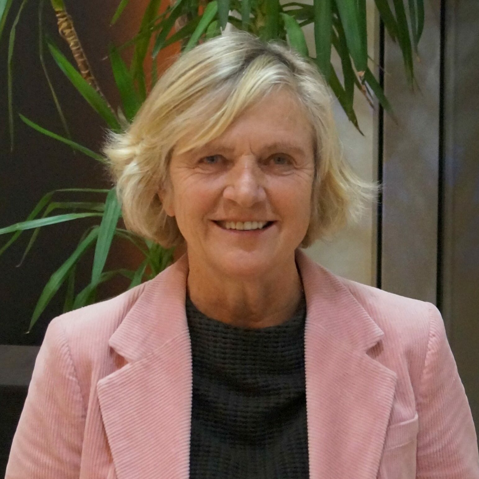Dr. Hedwig Wening