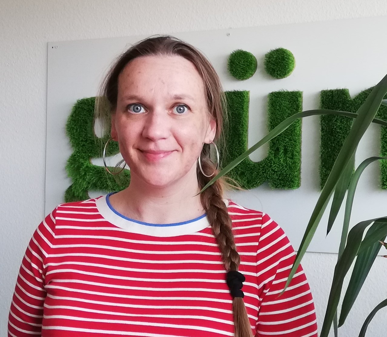 Neue Kollegin Karin in der Geschäftsstelle