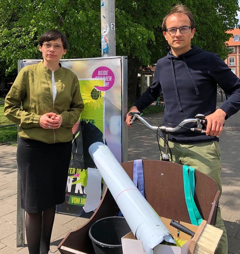 GRÜNE: Demokratie ist stärker als Vandalismus