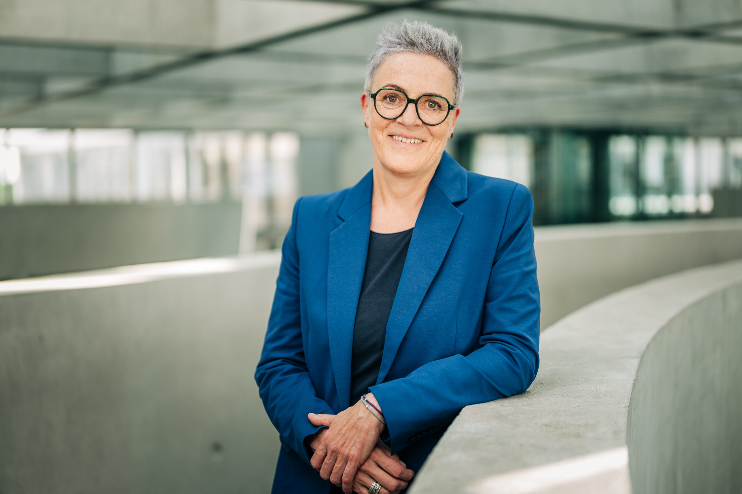 Sylvia Rietenberg lächelt in die Kamera